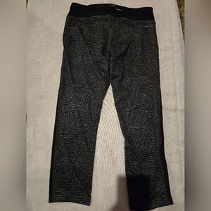Black Animal Print Capri Leggings
